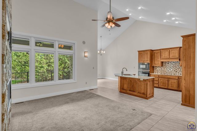 4408 SE Oak Bend DR, Topeka, KS 66609