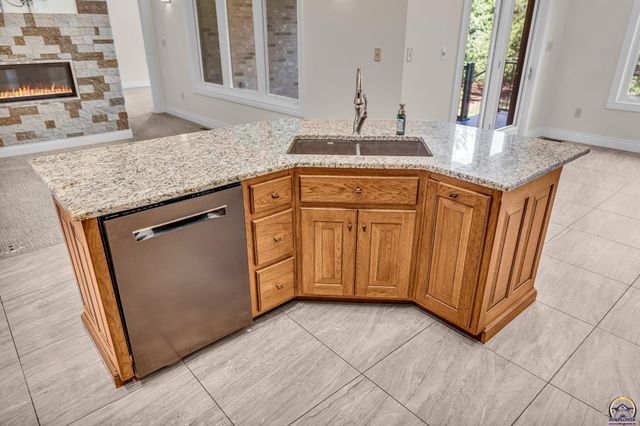 4408 SE Oak Bend DR, Topeka, KS 66609