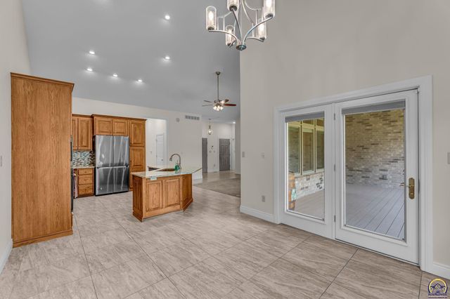 4408 SE Oak Bend DR, Topeka, KS 66609