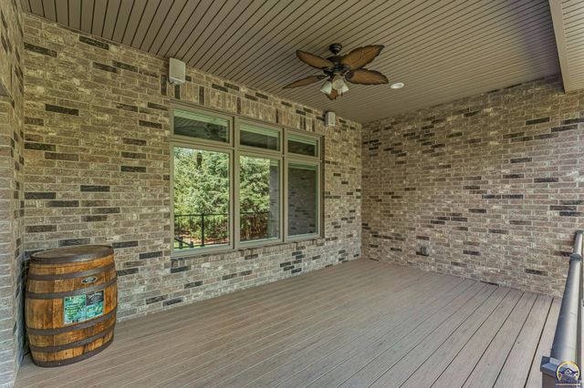 4408 SE Oak Bend DR, Topeka, KS 66609