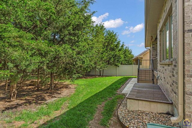 4408 SE Oak Bend DR, Topeka, KS 66609
