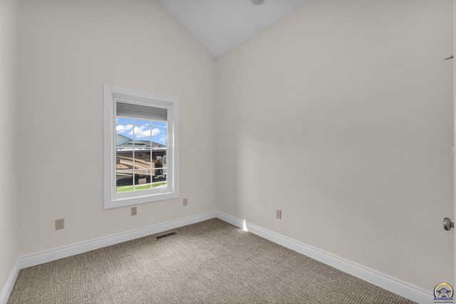 4408 SE Oak Bend DR, Topeka, KS 66609