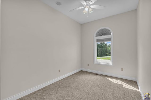 4408 SE Oak Bend DR, Topeka, KS 66609