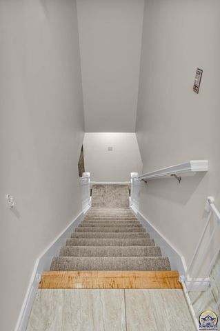 4408 SE Oak Bend DR, Topeka, KS 66609