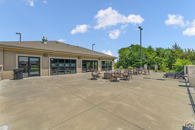 4408 SE Oak Bend DR, Topeka, KS 66609