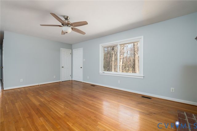 601 Seay Rd, Manakin Sabot, VA 23103