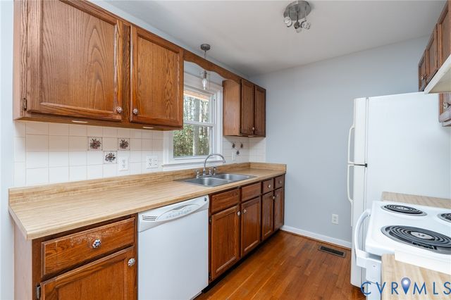 601 Seay Rd, Manakin Sabot, VA 23103