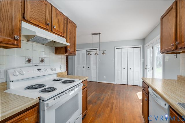 601 Seay Rd, Manakin Sabot, VA 23103