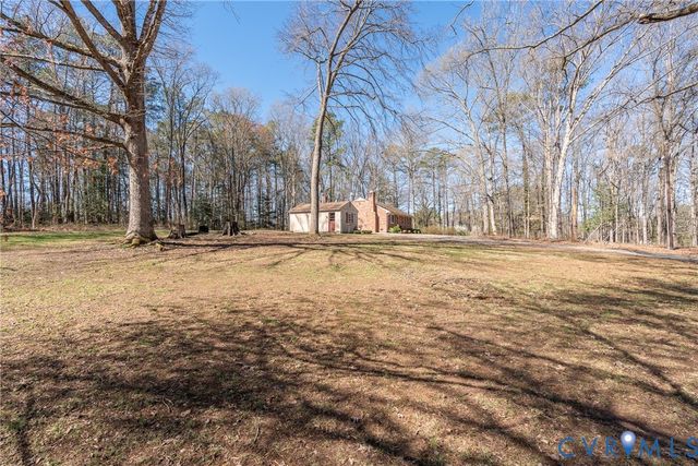 601 Seay Rd, Manakin Sabot, VA 23103