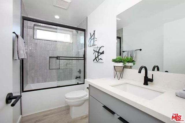 945 N Oxford Avenue 6, Los Angeles, CA 90029