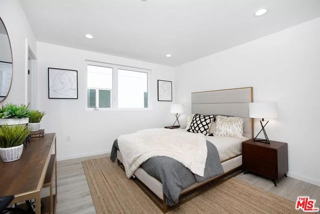 945 N Oxford Avenue 6, Los Angeles, CA 90029