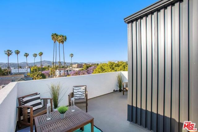 945 N Oxford Avenue 6, Los Angeles, CA 90029