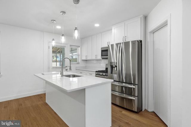 1714 PIN OAK RD, Parkville, MD 21234