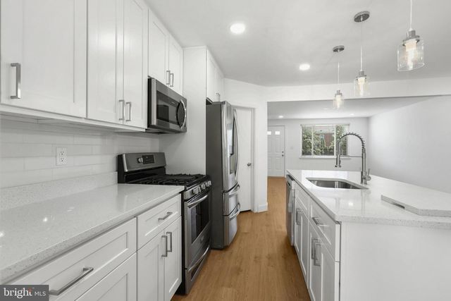 1714 PIN OAK RD, Parkville, MD 21234
