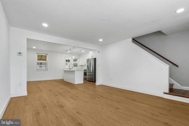 1714 PIN OAK RD, Parkville, MD 21234
