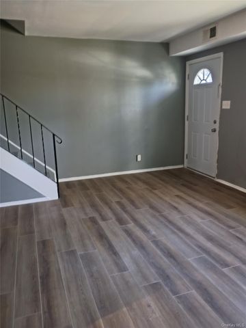 56 Wooded Court, Calverton, NY 11933