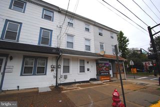 229 E BROAD ST, Burlington, NJ 08016