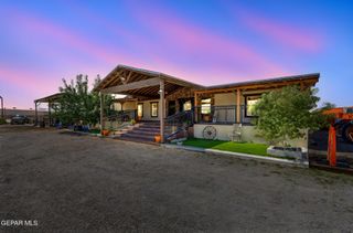 455 Tierra Santa, Sunland Park, NM 88063