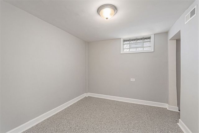 2316 S 10th Avenue, Broadview, IL 60155