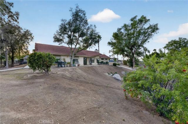 27435 Columbia Street, Hemet, CA 92544