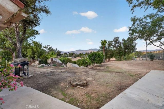 27435 Columbia Street, Hemet, CA 92544