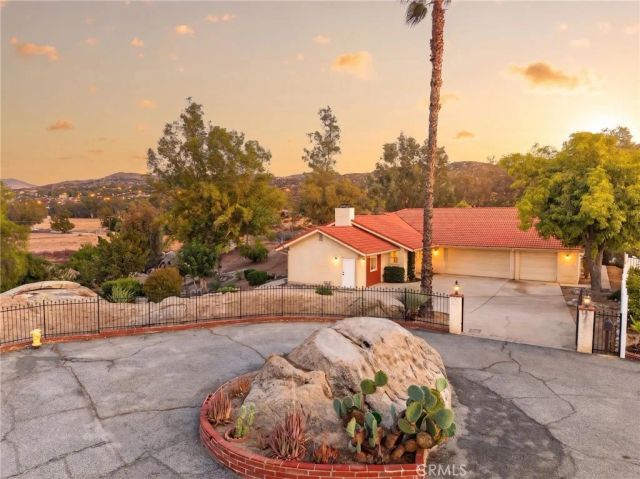 27435 Columbia Street, Hemet, CA 92544