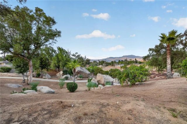 27435 Columbia Street, Hemet, CA 92544