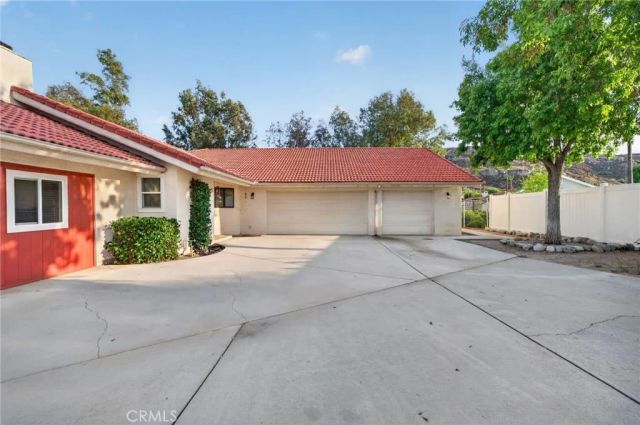 27435 Columbia Street, Hemet, CA 92544