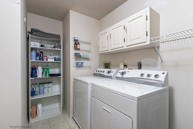 30W019 Juniper Court 30W019, Warrenville, IL 60555