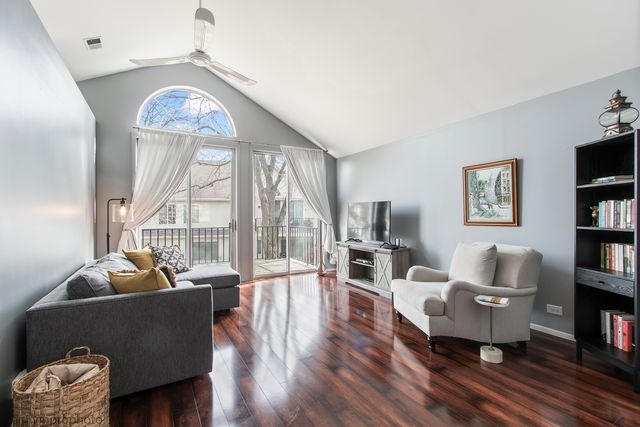 30W019 Juniper Court 30W019, Warrenville, IL 60555