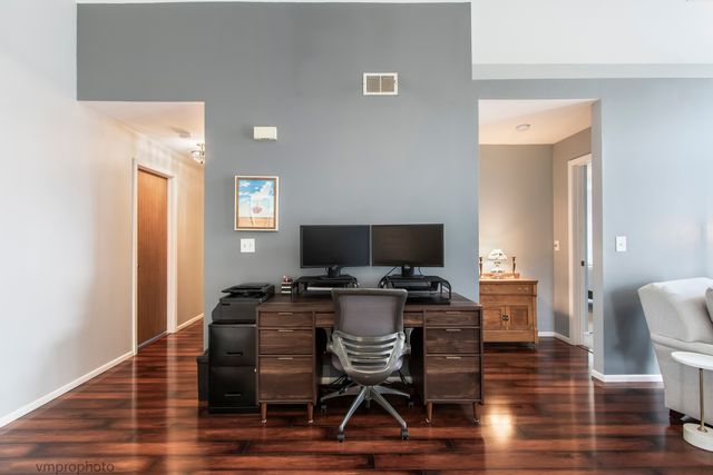 30W019 Juniper Court 30W019, Warrenville, IL 60555