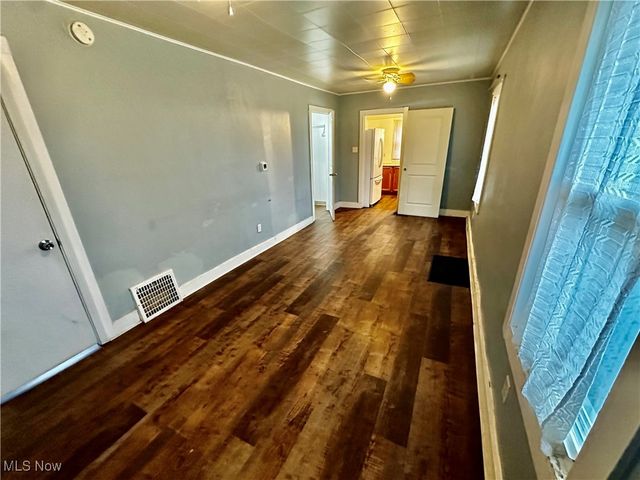 2541 Nesmith Lake Boulevard, Akron, OH 44314