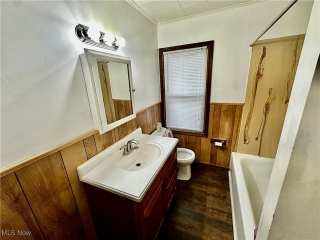 2541 Nesmith Lake Boulevard, Akron, OH 44314