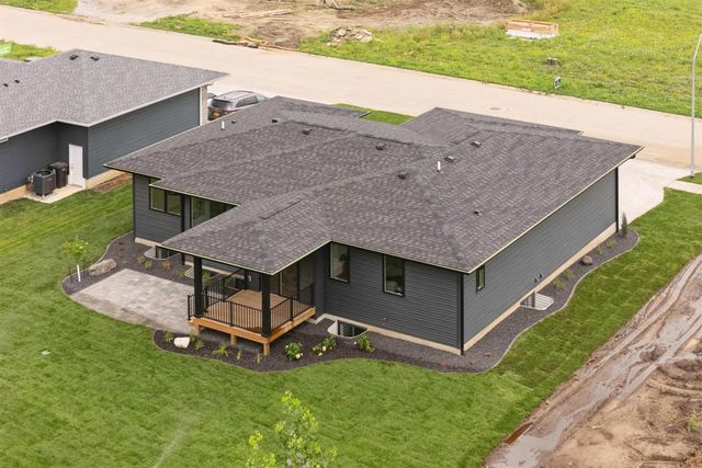4627 Luke Streets, Cedar Falls, IA 50613