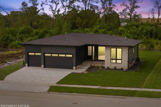 4627 Luke Streets, Cedar Falls, IA 50613