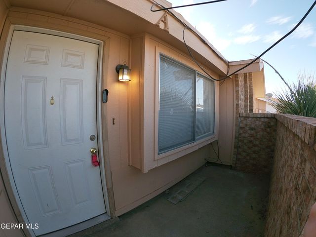 1922 Lake Omega Street A, El Paso, TX 79936