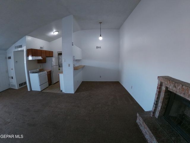 1922 Lake Omega Street A, El Paso, TX 79936