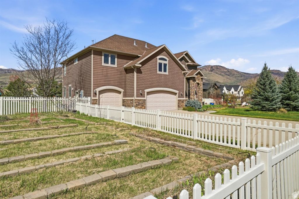 Image 45 of property listing at 5462 E 2575 N, Eden, UT 84310