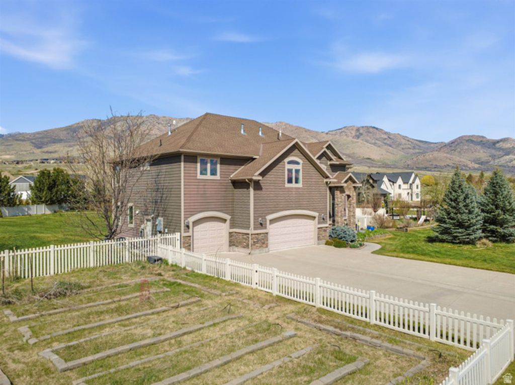 Image 46 of property listing at 5462 E 2575 N, Eden, UT 84310