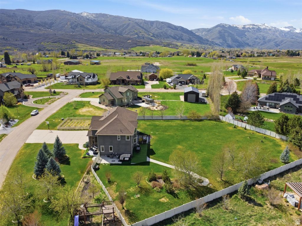 Image 49 of property listing at 5462 E 2575 N, Eden, UT 84310