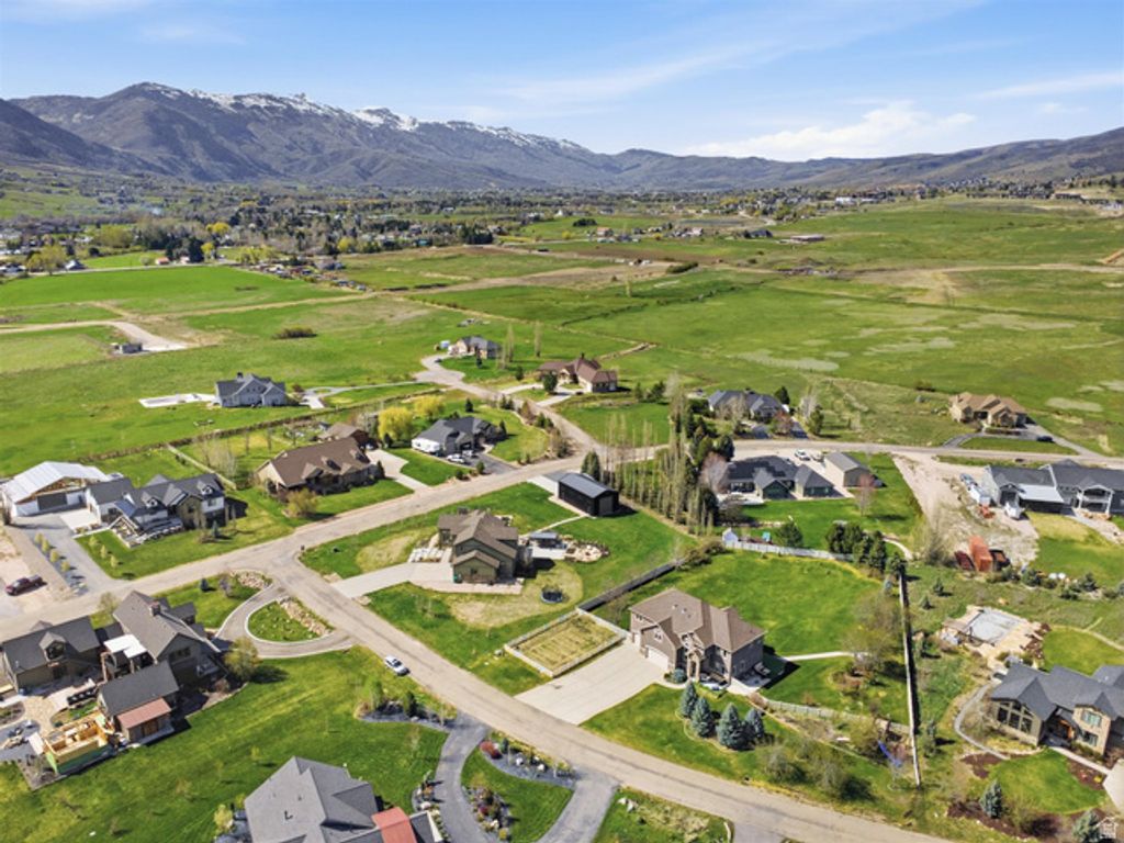 Image 54 of property listing at 5462 E 2575 N, Eden, UT 84310