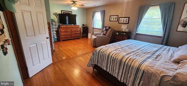 4001 BENTONVILLE RD, Bentonville, VA 22610