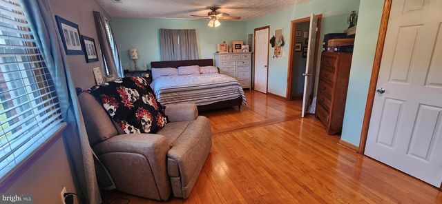 4001 BENTONVILLE RD, Bentonville, VA 22610
