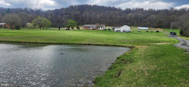 4001 BENTONVILLE RD, Bentonville, VA 22610