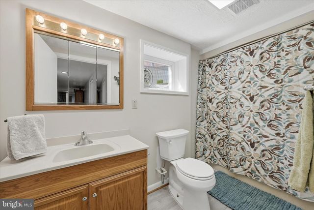 4001 BENTONVILLE RD, Bentonville, VA 22610