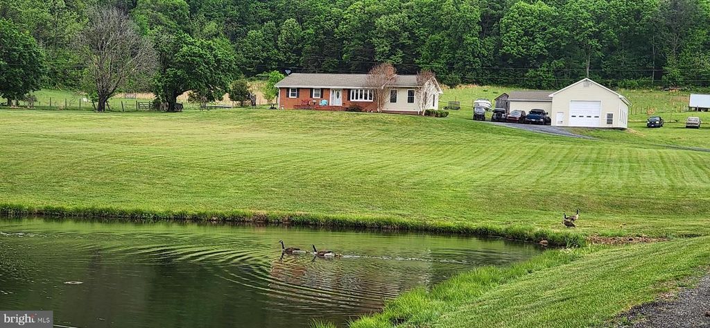 4001 BENTONVILLE RD, Bentonville, VA 22610