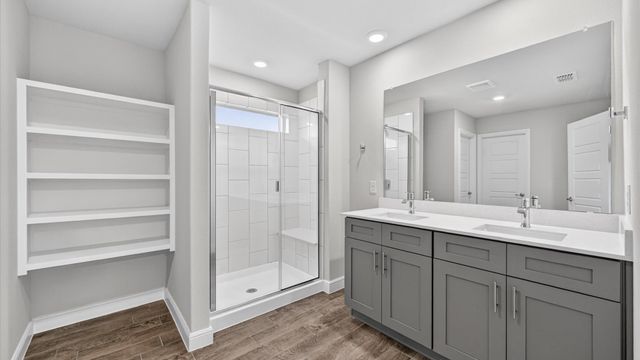4225 CORNERSTONE Circle, Granbury, TX 76048