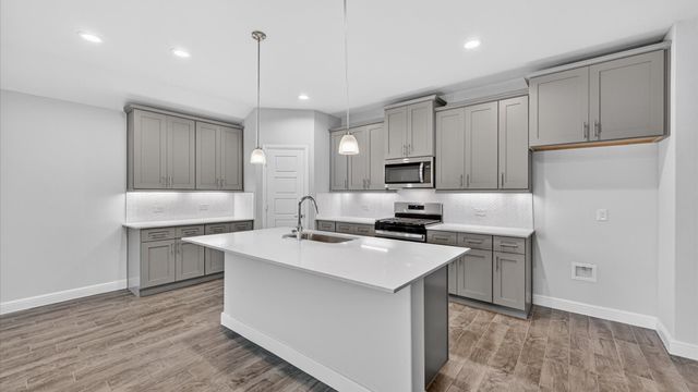 4225 CORNERSTONE Circle, Granbury, TX 76048