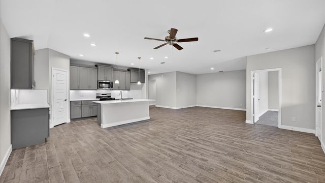 4225 CORNERSTONE Circle, Granbury, TX 76048