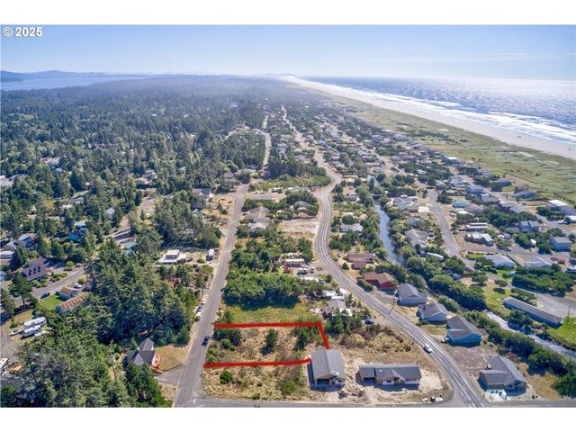 31405 J Pl, Ocean Park, WA 98640